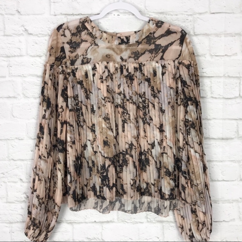 Cliche pleated blouse